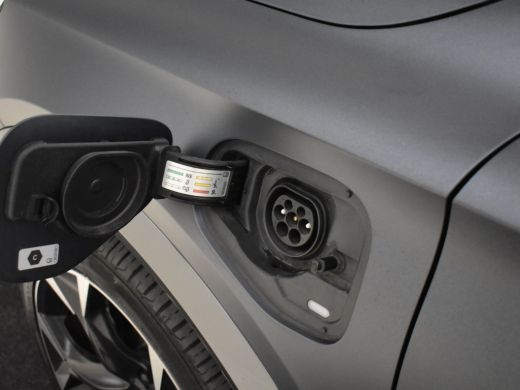 CUPRA Formentor 1.4 e-Hybrid VZ Performance | SOH 100%! Panorama dak | Dodehoekdetectie | Camera achter | Adaptie... ActivLease financial lease