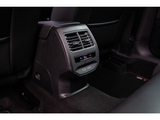 CUPRA Formentor 1.4 e-Hybrid VZ Performance | PHEV/245PK | Adap cruise | Camera | Stuur+Stoel verwarming | Apple ... ActivLease financial lease