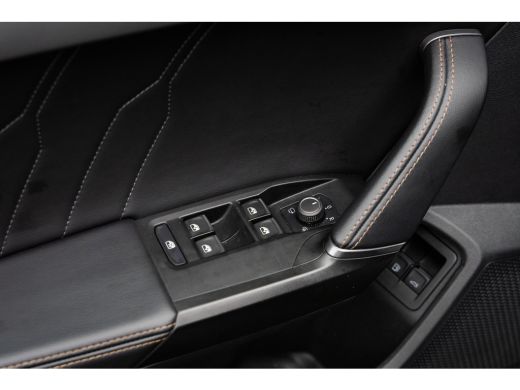 CUPRA Formentor 1.4 e-Hybrid VZ Performance | PHEV/245PK | Adap cruise | Camera | Stuur+Stoel verwarming | Apple ... ActivLease financial lease