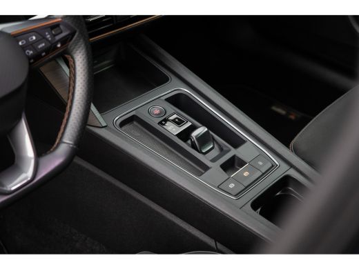 CUPRA Formentor 1.4 e-Hybrid VZ Performance | PHEV/245PK | Adap cruise | Camera | Stuur+Stoel verwarming | Apple ... ActivLease financial lease