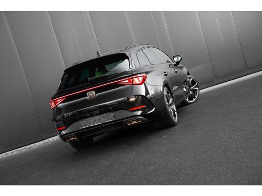 CUPRA Leon Sportstourer 1.4 e-Hybrid 245 PK VZ Business Dodehoekdetectie | Adaptive cruise control | Keyless entry | Carplay ActivLease financial lease