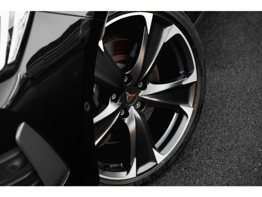 CUPRA Leon Sportstourer 1.4 e-Hybrid 245 PK VZ Business Dodehoekdetectie | Adaptive cruise control | Keyless entry | Carplay ActivLease financial lease