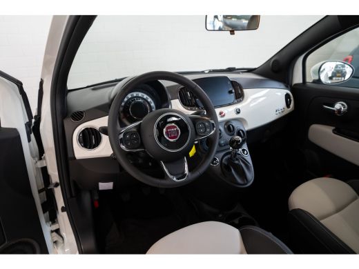 Fiat 500 1.0 Hybrid Dolcevita | Panoramadak | Apple Carplay & Android Auto | Airco | Lichtmetalen velgen | ActivLease financial lease