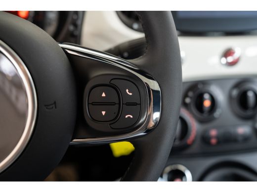 Fiat 500 1.0 Hybrid Dolcevita | Panoramadak | Apple Carplay & Android Auto | Airco | Lichtmetalen velgen | ActivLease financial lease