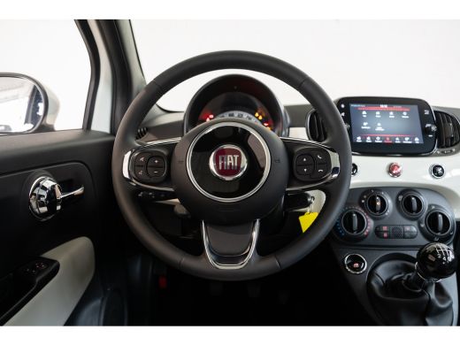 Fiat 500 1.0 Hybrid Dolcevita | Panoramadak | Apple Carplay & Android Auto | Airco | Lichtmetalen velgen | ActivLease financial lease