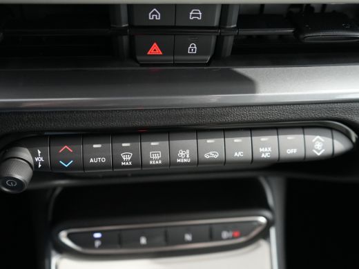 Fiat 600 | Demo Deal | 1.2 Hybrid La Prima | Cruise control adaptief met Stop&Go en stuurhulp | Keyless en... ActivLease financial lease