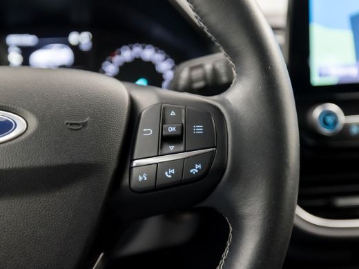Ford Fiesta 1.0 EcoBoost Titanium (APPLE CARPLAY, GROOT NAVI, CLIMATE, GETINT GLAS, PARKEERSENSOREN, SPORTSTO... ActivLease financial lease