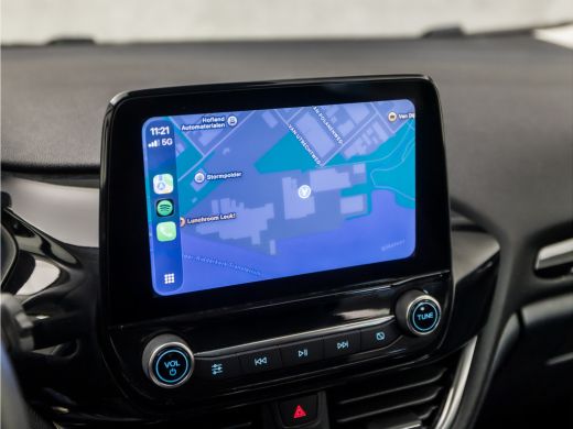 Ford Fiesta 1.0 EcoBoost Titanium (APPLE CARPLAY, GROOT NAVI, CLIMATE, GETINT GLAS, PARKEERSENSOREN, SPORTSTO... ActivLease financial lease