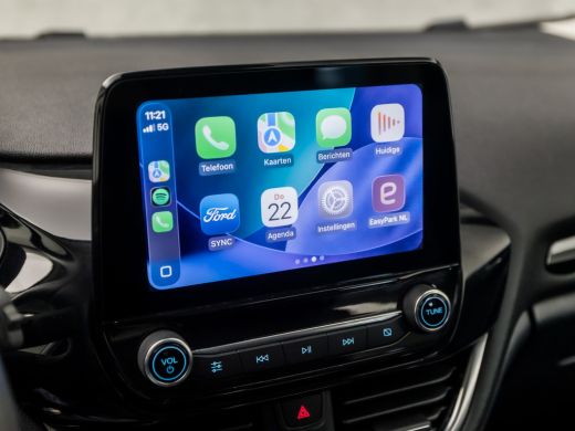 Ford Fiesta 1.0 EcoBoost Titanium (APPLE CARPLAY, GROOT NAVI, CLIMATE, GETINT GLAS, PARKEERSENSOREN, SPORTSTO... ActivLease financial lease