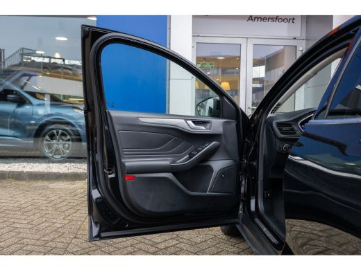 Ford Focus 1.0 EcoBoost Hybrid Titanium X Business | Trekhaak | Stuur/stoel/voorruit verwarming | Apple Carp... ActivLease financial lease