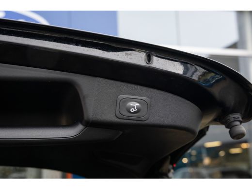 Ford Focus 1.0 EcoBoost Hybrid Titanium X Business | Trekhaak | Stuur/stoel/voorruit verwarming | Apple Carp... ActivLease financial lease