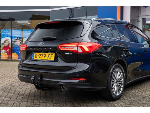 Ford Focus 1.0 EcoBoost Hybrid Titanium X Business | Trekhaak | Stuur/stoel/voorruit verwarming | Apple Carp... ActivLease financial lease