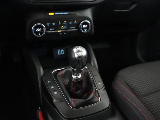 Ford Focus 1.0 EcoBoost ST Line | Panoramadak | Camera | Carplay | Navigatie | Full LED | Climate control | ... ActivLease financial lease