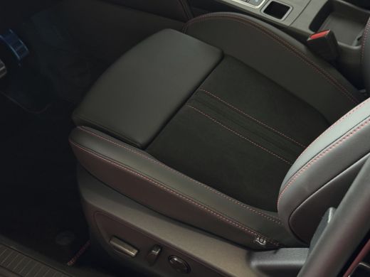 Ford Kuga 2.5 PHEV 243 PK ST-LINE 2026 X SCHUIFDAK 20''LMV HAAK B&O ELEK.STOEL STOEL/STUUR/RUIT VERW. 360.C... ActivLease financial lease