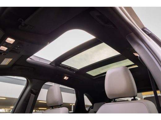 Ford Kuga 2.5 PHEV Sound Edition | Elektrisch glazen panorama-dak | Matrix LED koplampen | Stuurwiel verwarmd ActivLease financial lease