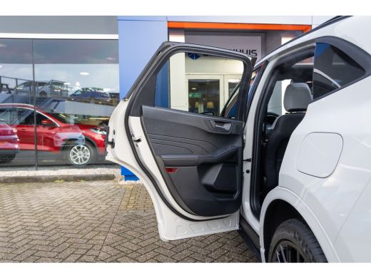 Ford Kuga 2.5 PHEV Sound Edition | Elektrisch glazen panorama-dak | Matrix LED koplampen | Stuurwiel verwarmd ActivLease financial lease