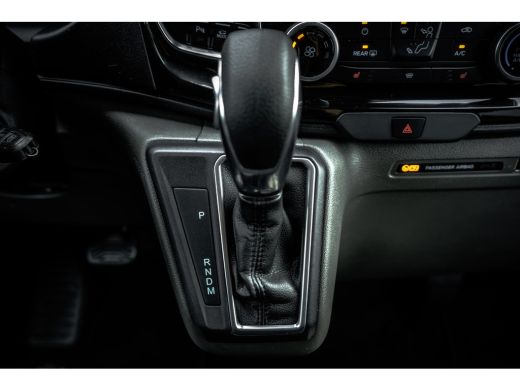 Ford Transit Custom 2.0 TDCI L2H1 Limited DC | 170 PK | 5-Zits | Automaat | CarPlay | Navi | Camera | Zijschuifdeur R... ActivLease financial lease