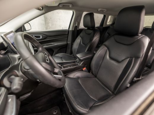 Jeep Compass 4xe 240 Plug-in Hybrid Electric S (APPLE CARPLAY, GROOT NAVI, CAMERA, ELEKTRISCHE STOELEN, LEDER,... ActivLease financial lease