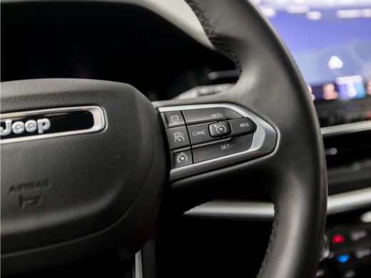 Jeep Compass 4xe 240 Plug-in Hybrid Electric S (APPLE CARPLAY, GROOT NAVI, CAMERA, ELEKTRISCHE STOELEN, LEDER,... ActivLease financial lease