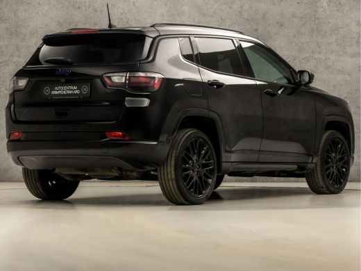 Jeep Compass 4xe 240 Plug-in Hybrid Electric S (APPLE CARPLAY, GROOT NAVI, CAMERA, ELEKTRISCHE STOELEN, LEDER,... ActivLease financial lease