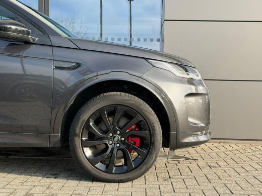 Land Rover Discovery Sport P300e R-Dynamic SE | Cold Cliamte | Afn. trekhaak | Panoramadak | 20 Inch | Black Pack | Drive Pack ActivLease financial lease