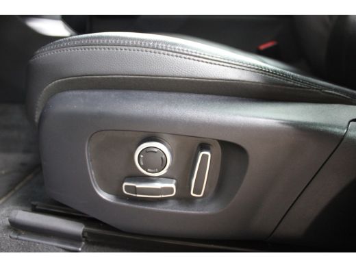 Land Rover Range Rover Evoque 1.5 P300e HYBRID AWD Nolita Edition LEDER/CARPLAY/PANORAMADAK ActivLease financial lease