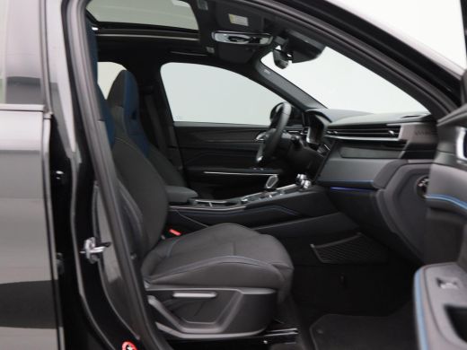 Lynk & Co 01 1.5 262 Pk Automaat | Zwarte Hemel | 360 Camera | Infinity Audio | Elektrisch Panoramadak | Elekt... ActivLease financial lease