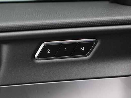 Lynk & Co 01 1.5 262 Pk Automaat | Zwarte Hemel | 360 Camera | Infinity Audio | Elektrisch Panoramadak | Elekt... ActivLease financial lease