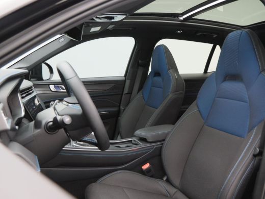 Lynk & Co 01 1.5 262 Pk Automaat | Zwarte Hemel | 360 Camera | Infinity Audio | Elektrisch Panoramadak | Elekt... ActivLease financial lease