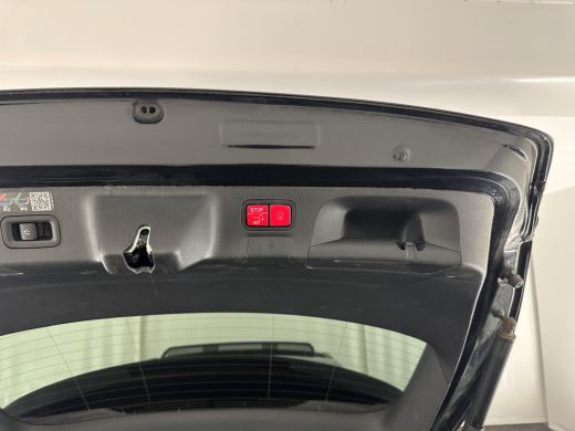 Mercedes-Benz CLA Shooting Brake 250 e AMG Line ( Plug-in ) (INCL.BTW) *PANO | LEATHER-MICROFIBRE | MULTIBEAM-LED |... ActivLease financial lease