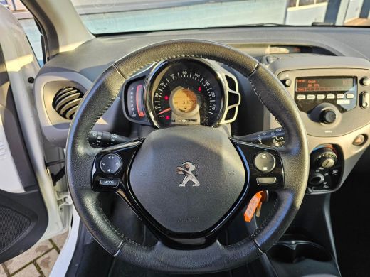 Peugeot 108 1.0 e-VTi Active Airco | Getint Glas | Bluetooth | DAB+ ActivLease financial lease