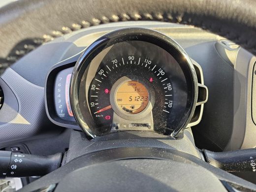 Peugeot 108 1.0 e-VTi Active Airco | Getint Glas | Bluetooth | DAB+ ActivLease financial lease