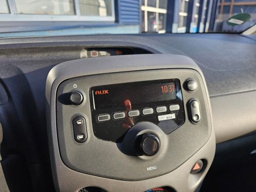 Peugeot 108 1.0 e-VTi Active Airco | Getint Glas | Bluetooth | DAB+ ActivLease financial lease