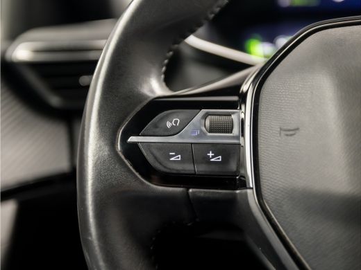 Peugeot 2008 1.2 PureTech Allure Sport 131Pk (VIRTUAL COCKPIT, APPLE CARPLAY, GROOT NAVI, LEDER, TREKHAAK, KEY... ActivLease financial lease