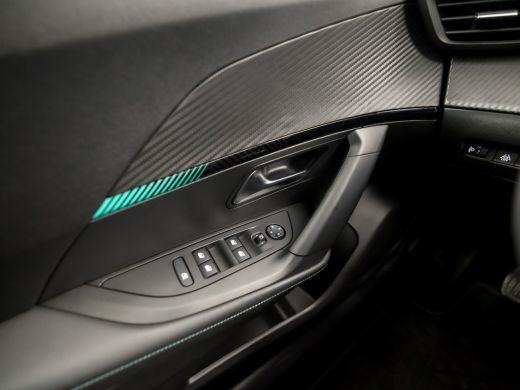 Peugeot 2008 1.2 PureTech Allure Sport (VIRTUAL COCKPIT, APPLE CARPLAY, GROOT NAVI, LEDER, 360 CAMERA, SPORTST... ActivLease financial lease