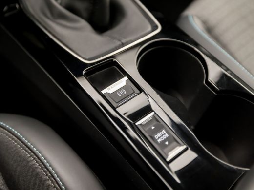 Peugeot 2008 1.2 PureTech Allure Sport (VIRTUAL COCKPIT, APPLE CARPLAY, GROOT NAVI, LEDER, 360 CAMERA, SPORTST... ActivLease financial lease