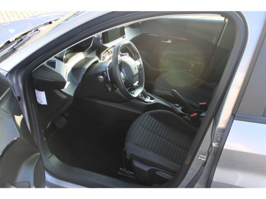 Peugeot 208 1.2 PureTech Blue Lease Active Automaat | Android Auto/Apple Carplay | Parkeersensoren | Navigati... ActivLease financial lease