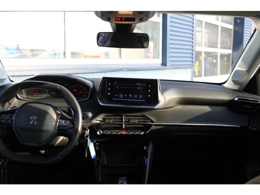 Peugeot 208 1.2 PureTech Blue Lease Active Automaat | Android Auto/Apple Carplay | Parkeersensoren | Navigati... ActivLease financial lease