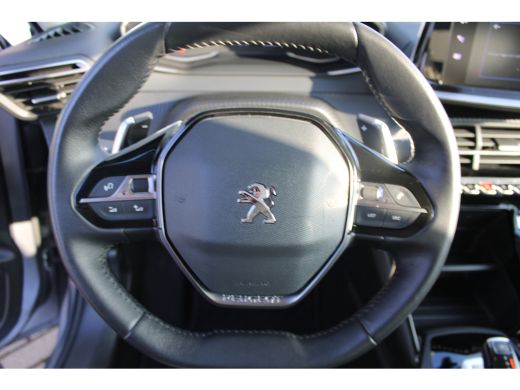 Peugeot 208 1.2 PureTech Blue Lease Active Automaat | Android Auto/Apple Carplay | Parkeersensoren | Navigati... ActivLease financial lease