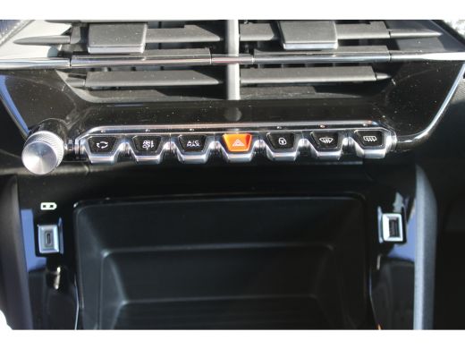 Peugeot 208 1.2 PureTech Blue Lease Active Automaat | Android Auto/Apple Carplay | Parkeersensoren | Navigati... ActivLease financial lease