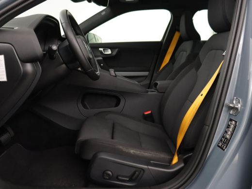 Polestar 2 Long Range Dual Motor Launch Edition 78kWh | Panoramadak | 360 Camera | Achterbankverwarming | Ad... ActivLease financial lease