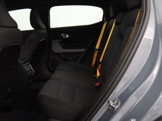 Polestar 2 Long Range Dual Motor Launch Edition 78kWh | Panoramadak | 360 Camera | Achterbankverwarming | Ad... ActivLease financial lease