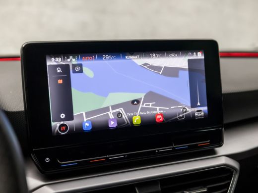 Seat Leon 1.0 TSI FR Sport (APPLE CARPLAY, GROOT NAVI, STUUR/STOELVERWARMING, CAMERA, SPORTSTOELEN, GETINT ... ActivLease financial lease