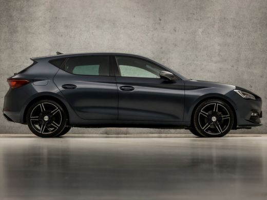 Seat Leon 1.0 TSI FR Sport (APPLE CARPLAY, GROOT NAVI, STUUR/STOELVERWARMING, CAMERA, SPORTSTOELEN, GETINT ... ActivLease financial lease