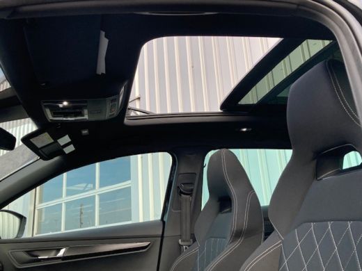 Skoda Karoq 1.5 TSI ACT Sportline Business 150pk DSG/AUTO | Panorama dak | Dodehoekdetectie | Park assist | K... ActivLease financial lease