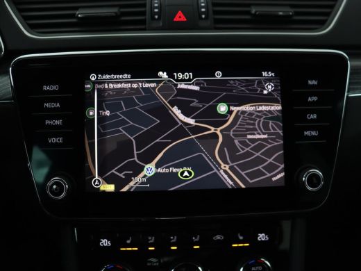 Skoda Superb 1.5 TSI Business Edition Plus | Trekhaak | Adaptive cruise | Achterbankverwarming | Virtual Cockp... ActivLease financial lease