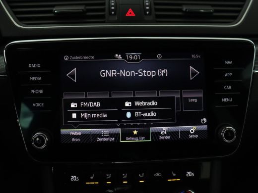 Skoda Superb 1.5 TSI Business Edition Plus | Trekhaak | Adaptive cruise | Achterbankverwarming | Virtual Cockp... ActivLease financial lease