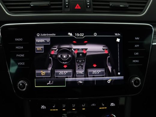 Skoda Superb 1.5 TSI Business Edition Plus | Trekhaak | Adaptive cruise | Achterbankverwarming | Virtual Cockp... ActivLease financial lease