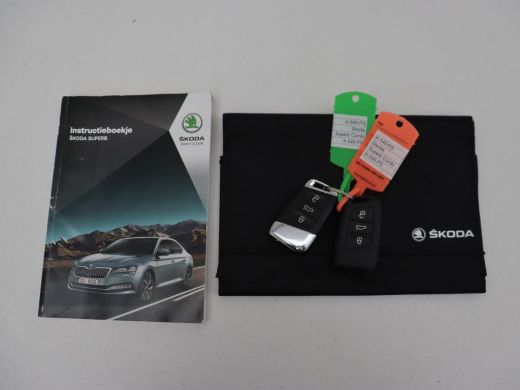 Skoda Superb 1.5 TSI Business Edition Plus | Trekhaak | Adaptive cruise | Achterbankverwarming | Virtual Cockp... ActivLease financial lease