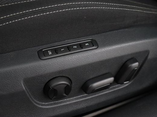 Skoda Superb 1.5 TSI Business Edition Plus | Trekhaak | Adaptive cruise | Achterbankverwarming | Virtual Cockp... ActivLease financial lease